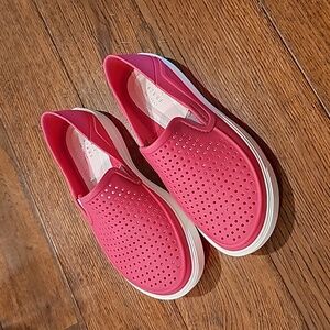Girls pink/white Crocs sz.12c